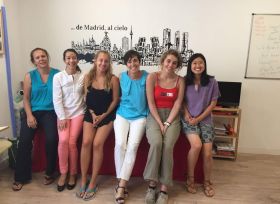 Grupo alumnos con su profesora